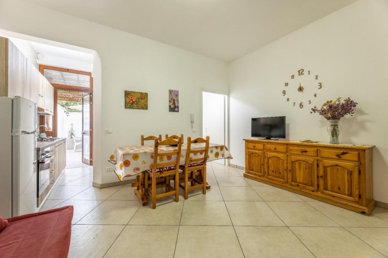 Giulio'S Apartment 塔维亚诺 外观 照片